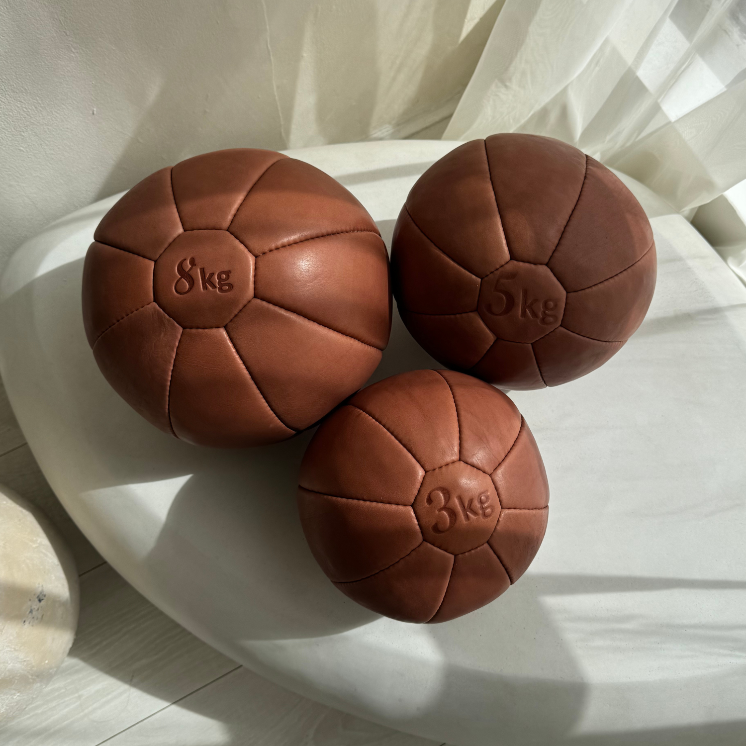 Classic Medicine Ball (Tan Leather)