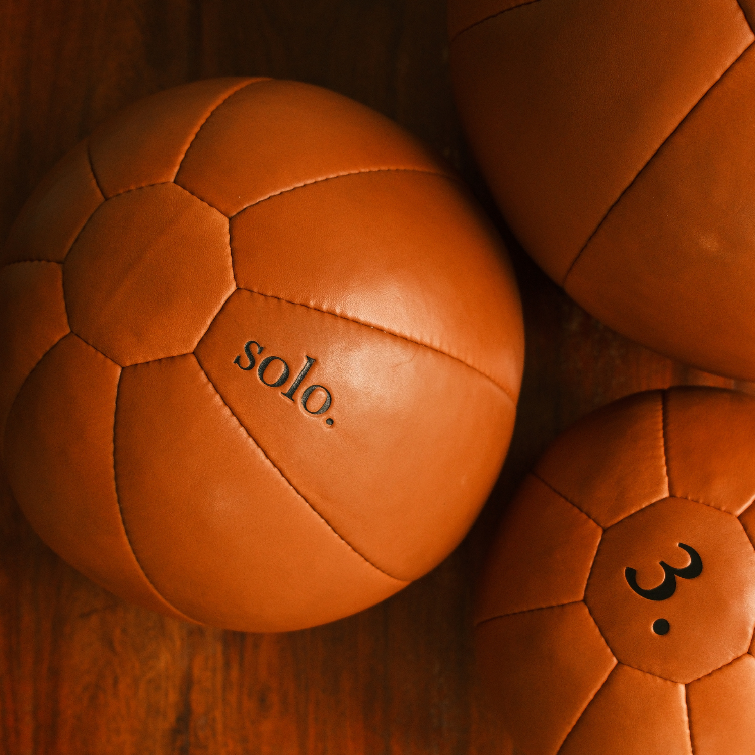 Classic Medicine Ball (Tan Leather)